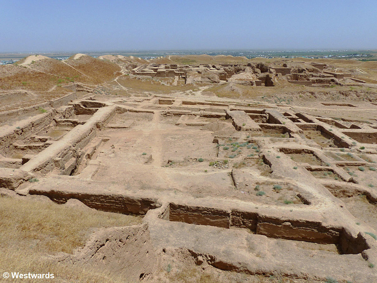 view over the archaeological site of Old and New Nisa