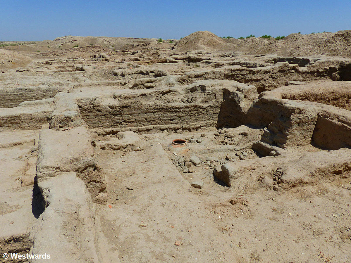 Archaeological excavations at the silk road city of Paikent near Bukhara