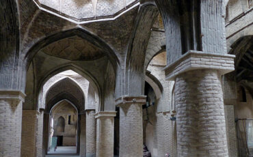 side building of the Great Mosque of Isfahan with arches