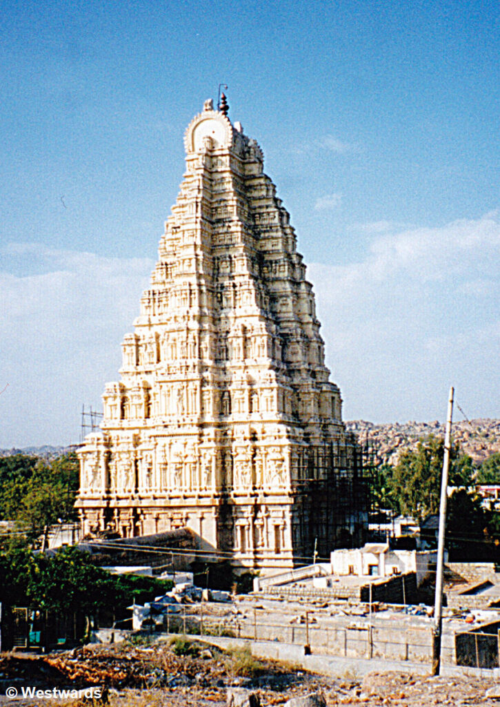 Virupaksha-Temple in Hampi, one of our India sightseeing highlights