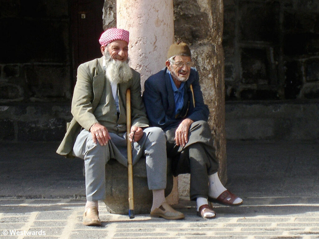 Old men sitting at Ulu Camii in Diyarbakir