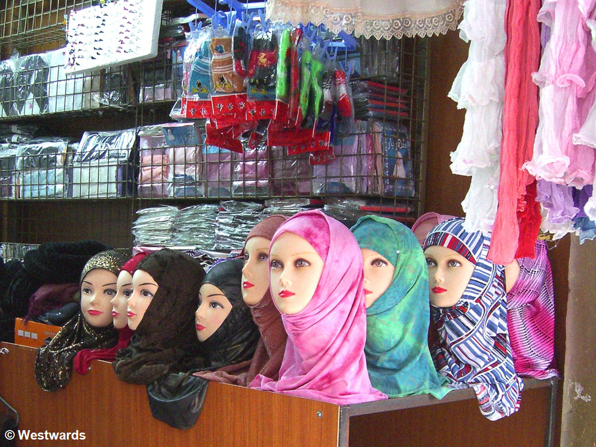 20070216 Kerak Headscarves