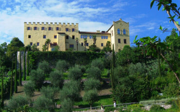 Botanical garden at the former castle of Count Trautmannsdorf