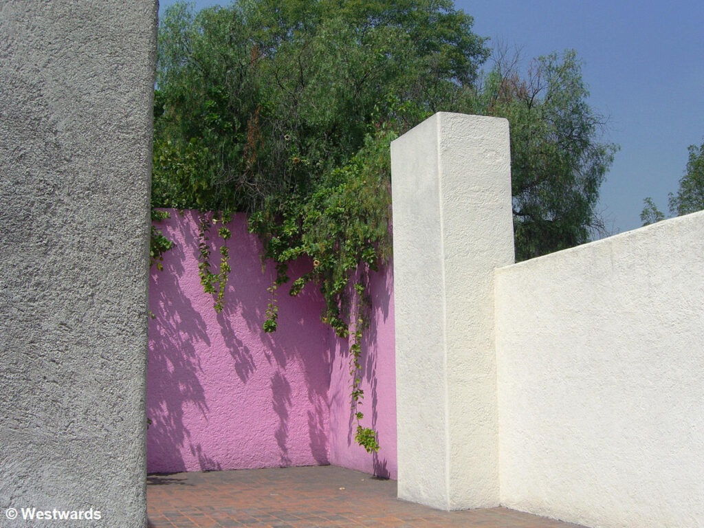 The house of Luis Barragan in Mexico City - Westwards