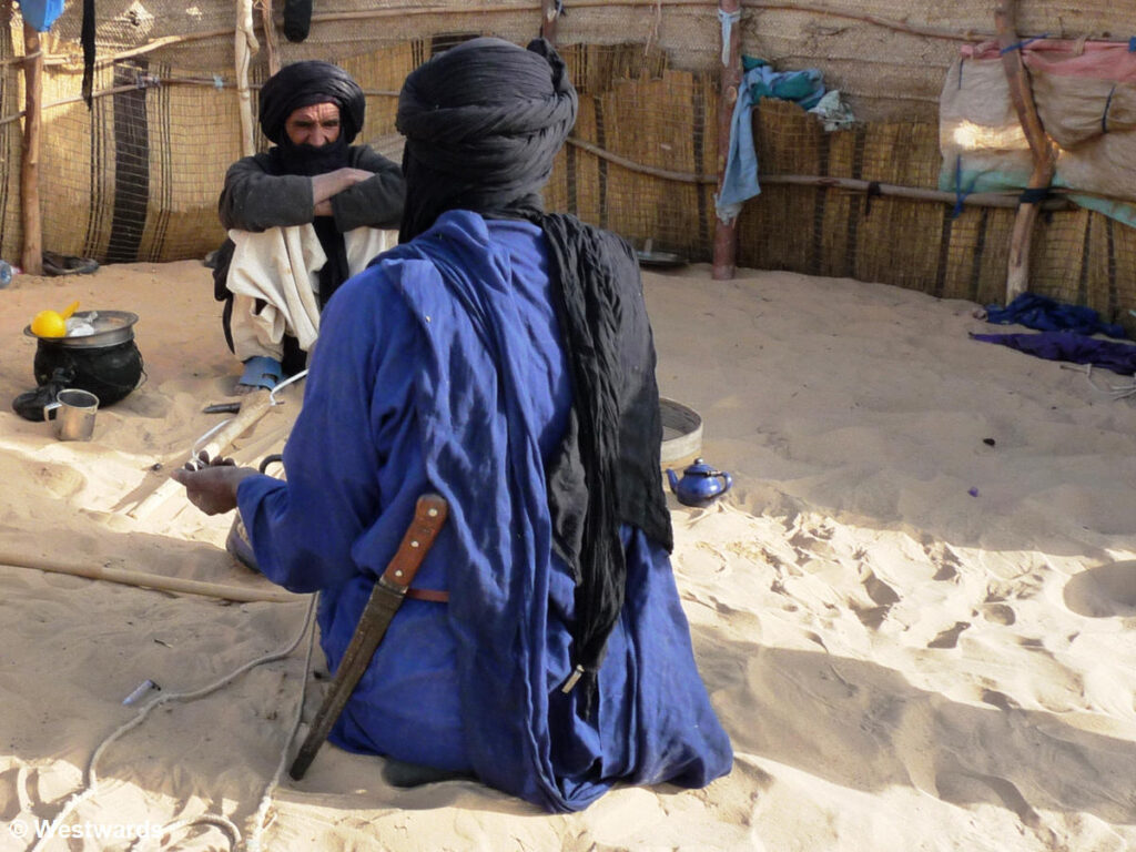 20090105 Pompetin Tuareg men 1020943