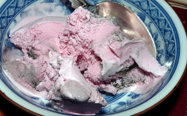 Raspberry licorice icecream