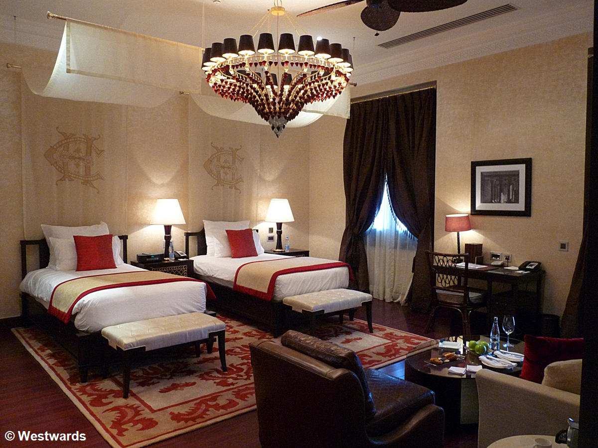 20121228 Assuan Old Cataract Hotel room P1390508