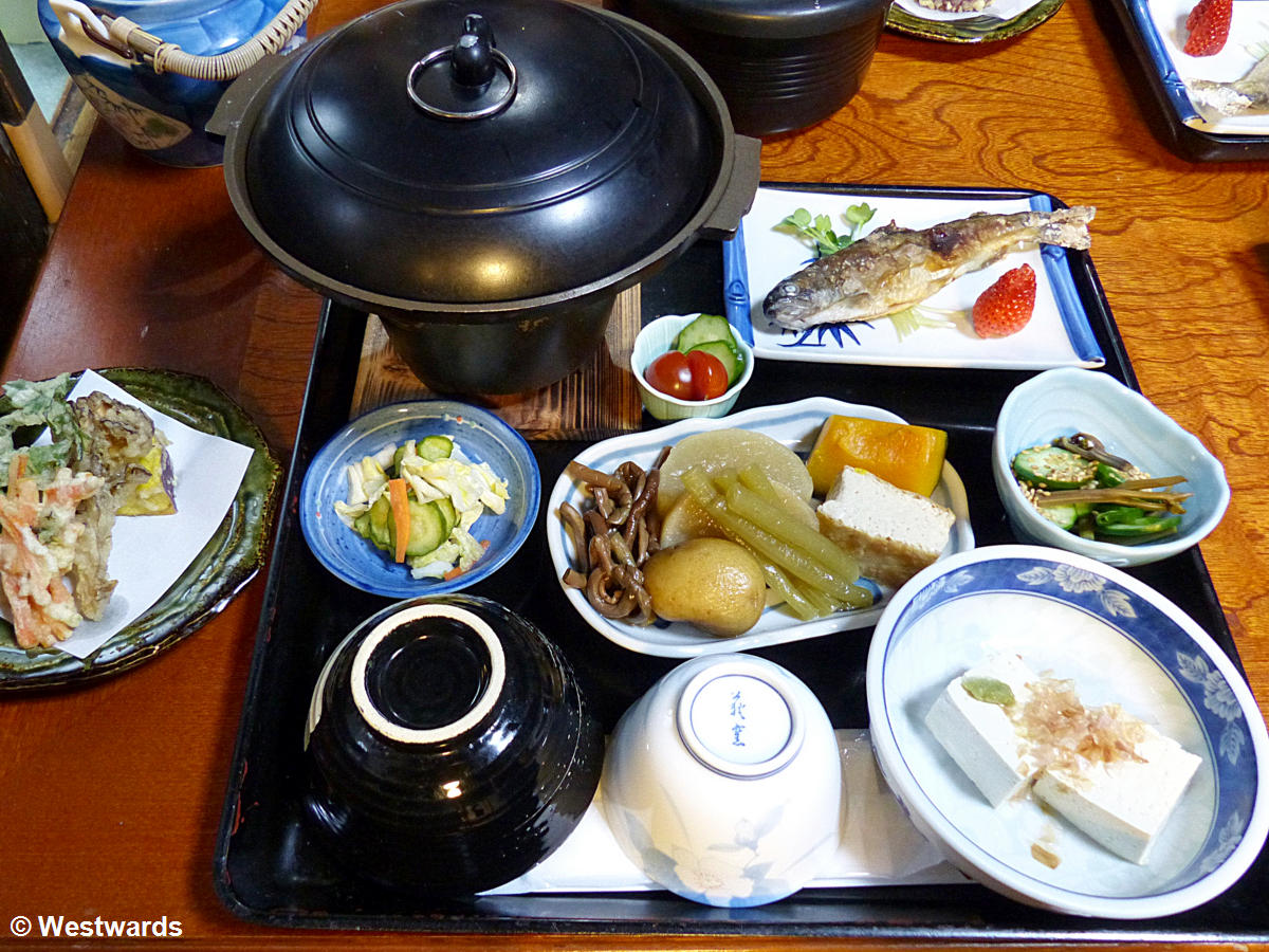 Japanese food – washoku – consists of many different dishes at the same time