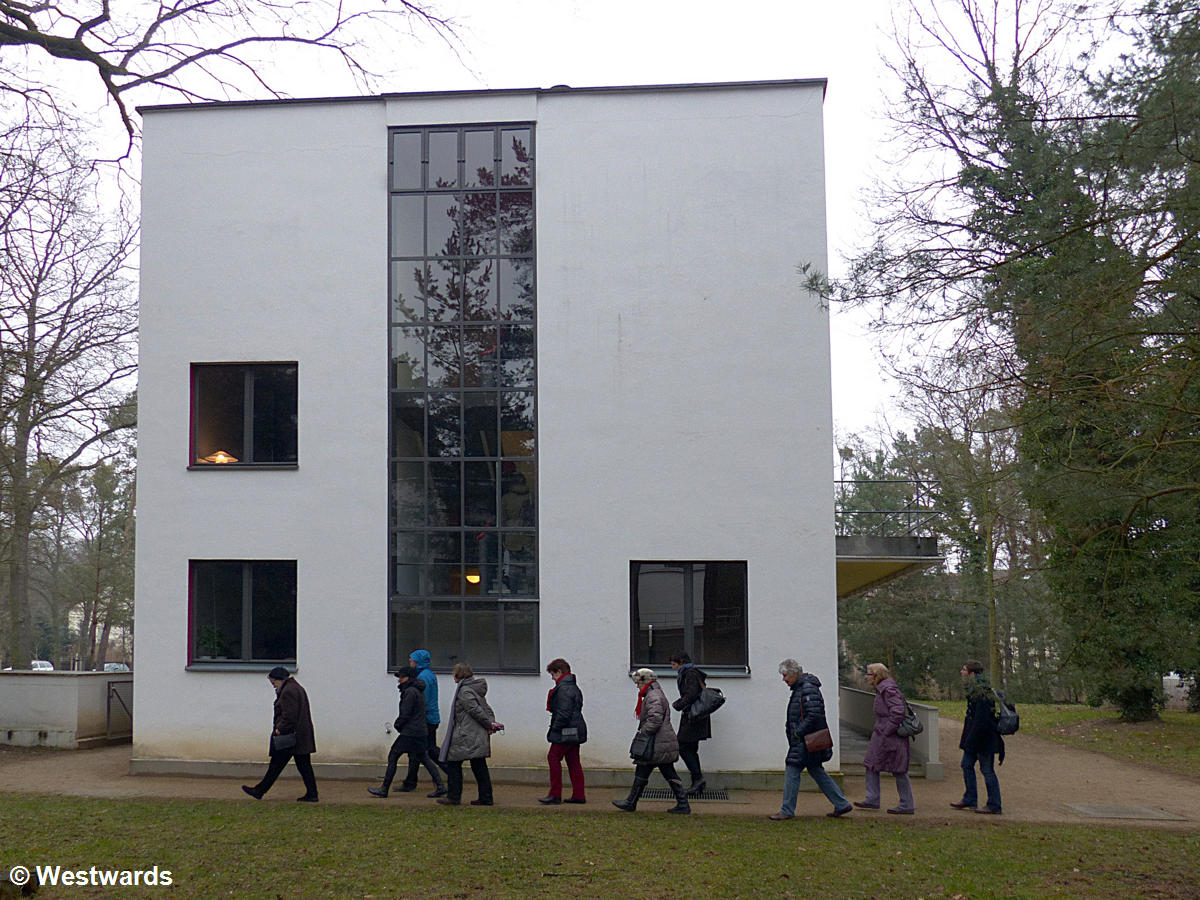Visitors on a Bauhaus tour at the Dessau Meisterhaeuser 