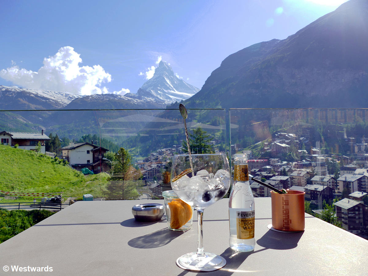 Matterhorn and drinks at the Schoenegg Infinity Terrasse in Zermatt
