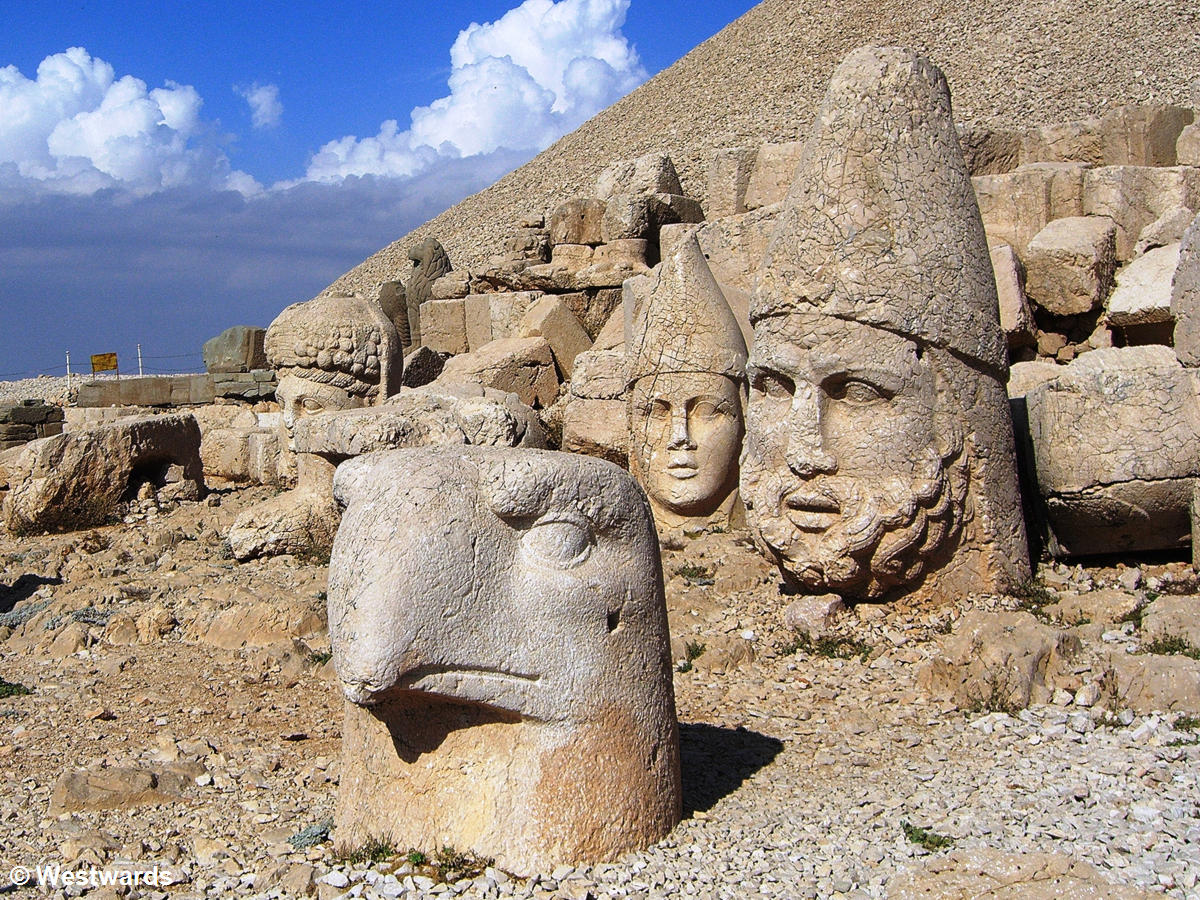Stone heads of gods and an eagle on Mount Nemrud