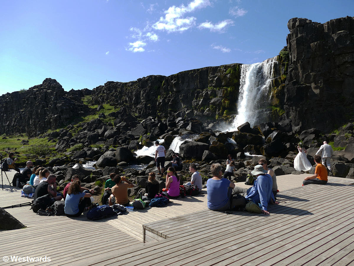 Tourists at Oxarfoss in Thingvellir National Park