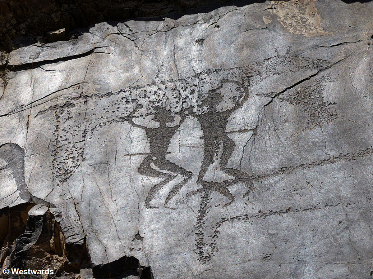 Dancing figures in the Sarmisch Say petroglyphs of Uzbekistan