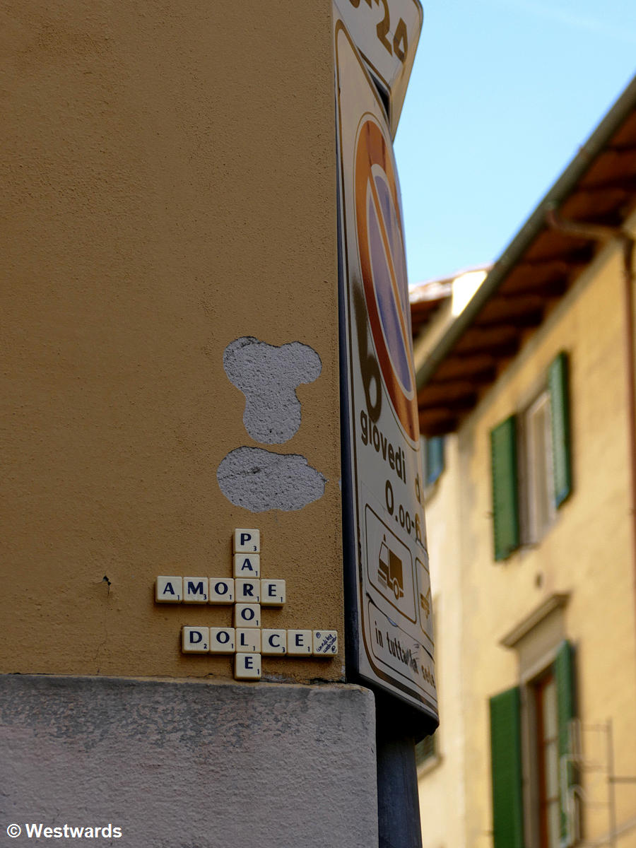 street art in the historic centre of Florence 