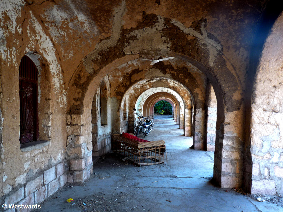 Crumbling mudbrick arcades in New Gourna