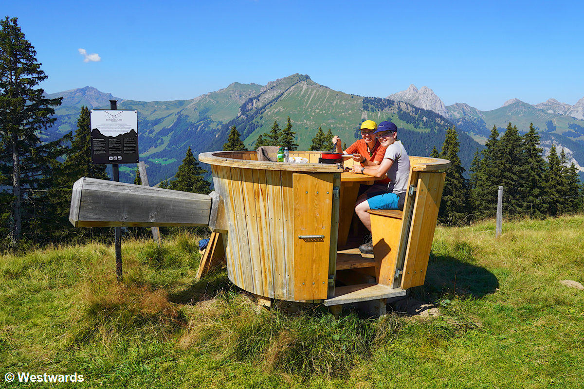 Westwards travel blogger in a Cheese Fondue picknick spot near Gstaad