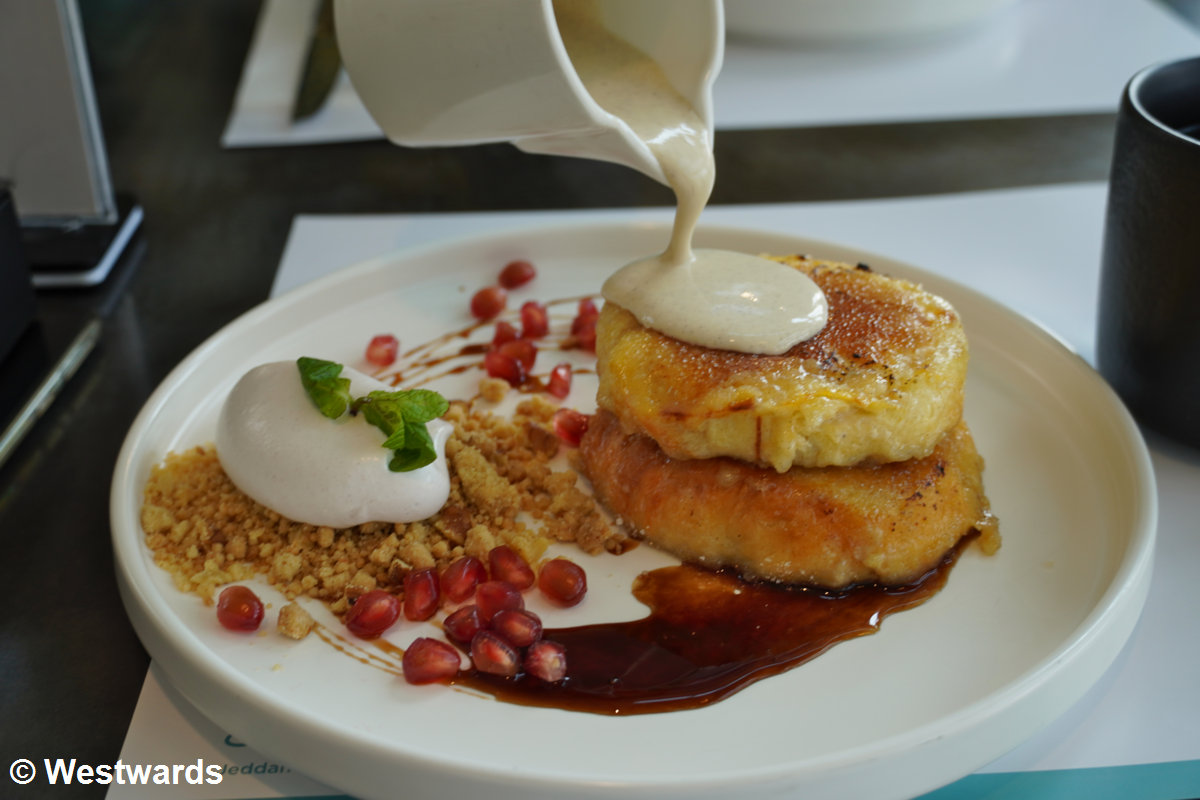 Breakfast at Ext Seventeen in Jeddah