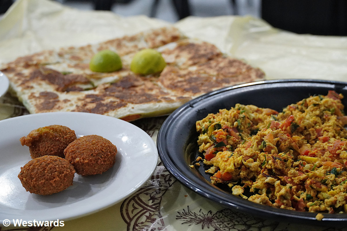 Muttabaq Shakshouka was one of our favourite vegetarian dishes in Saudi Arabia